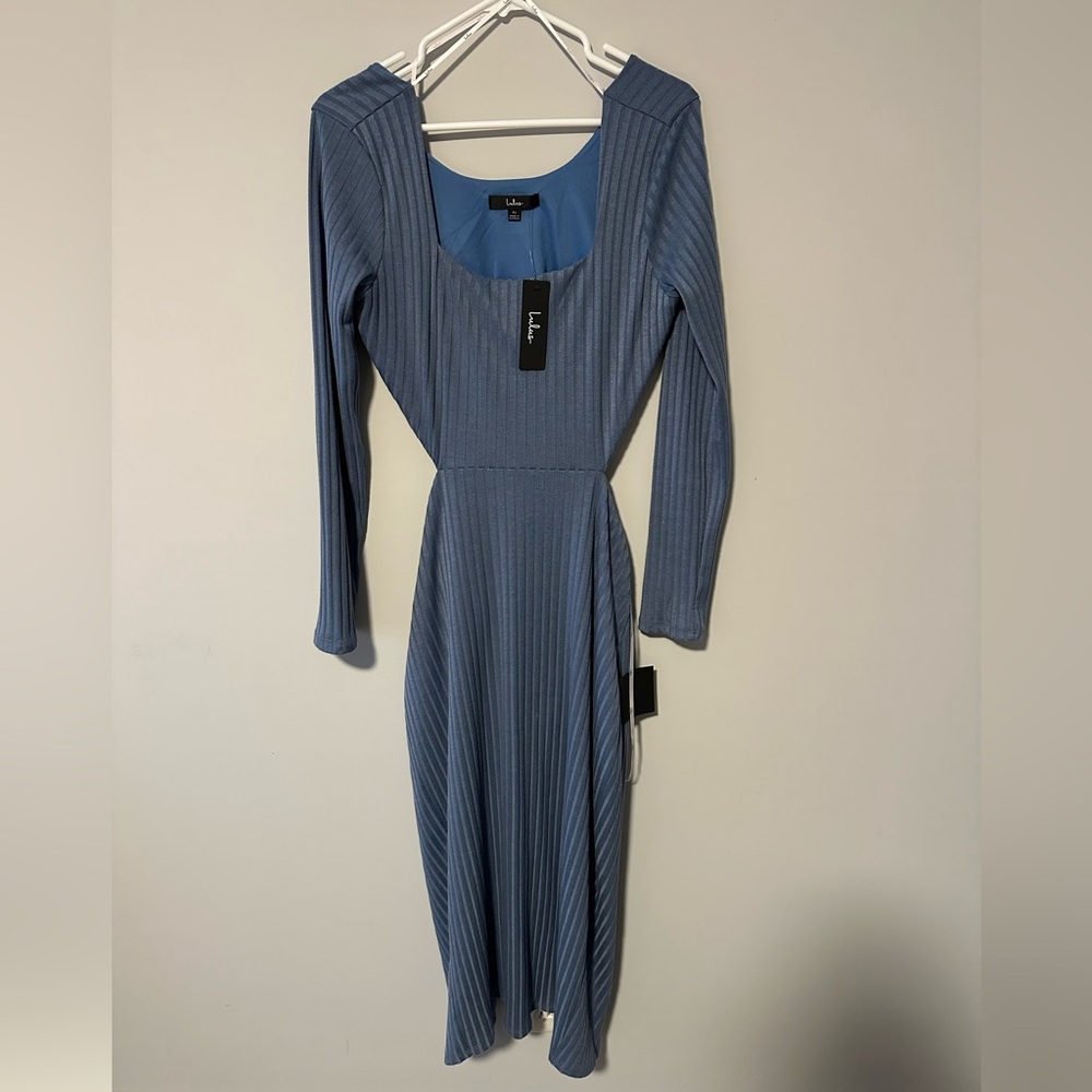 NWT Lulu’s Ribbed Dress with Side/Back Cut-Outs - Blue